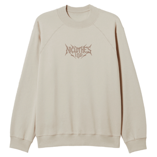 Hoodie Over Gothic Wings - Imagen 4